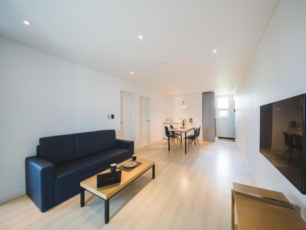 Sallys Jeju Hotel Zewnętrze zdjęcie