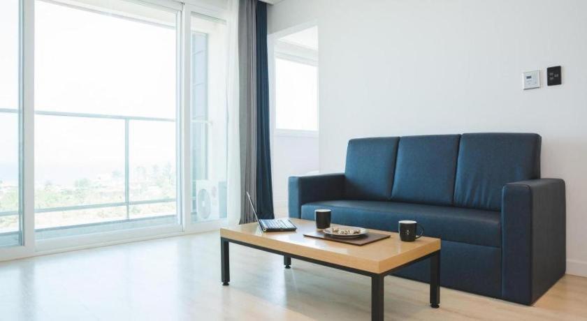 Sallys Jeju Hotel Zewnętrze zdjęcie
